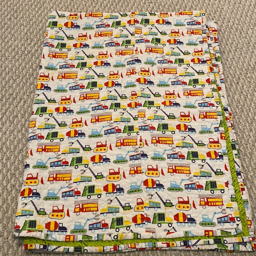 Kids reversible blanket w cars trucks trains crib bed